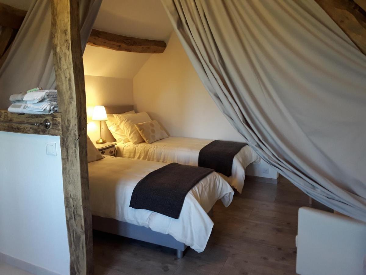 Saint-Priest-des-Champs 라 벨 아메 B&B 객실 사진